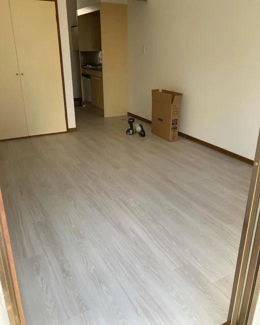 張り替えたフローリングの部屋